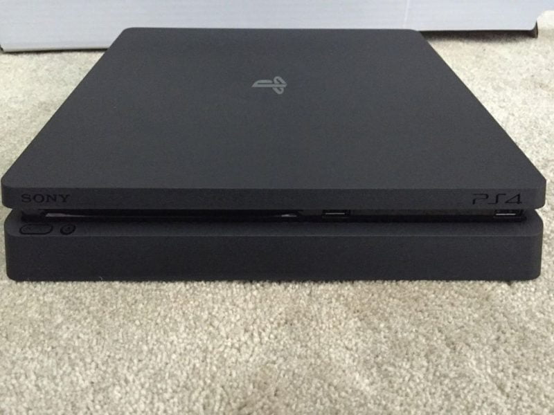 Standard PlayStation 4 Slim