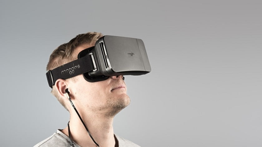 Moggles VR headset top AR 2018