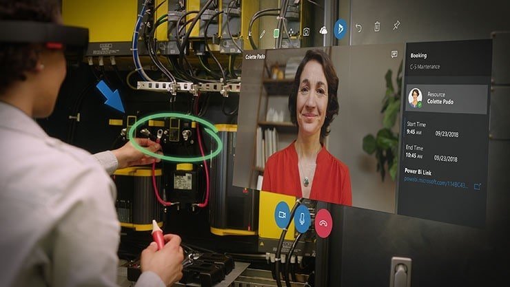 Microsoft HoloLens 2