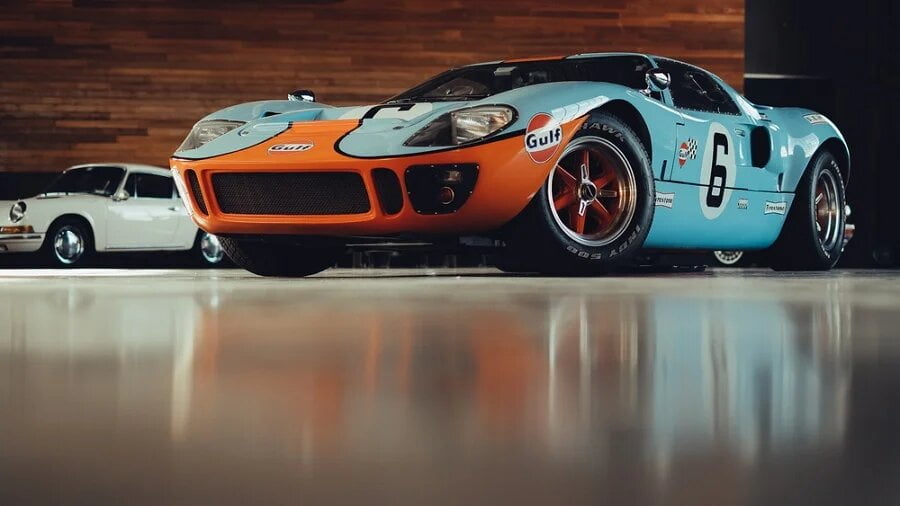 Le Mans Ford Vs Ferrari