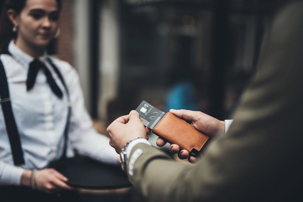 Ekster holiday gift guide 