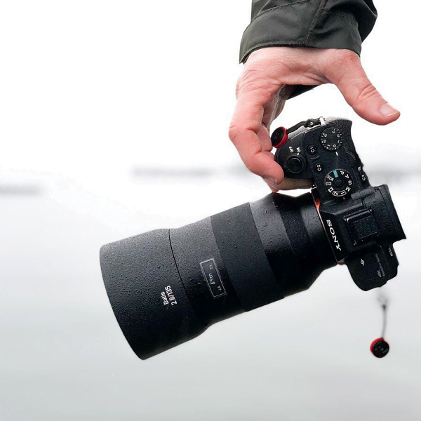 Sony f/2.8 full frame zoom lens