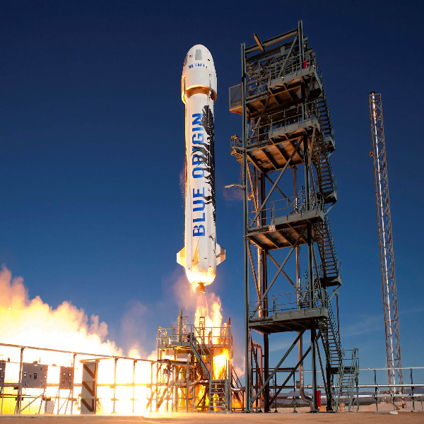 A 100minutes delay in the New Shepard rocket launch in Texas.