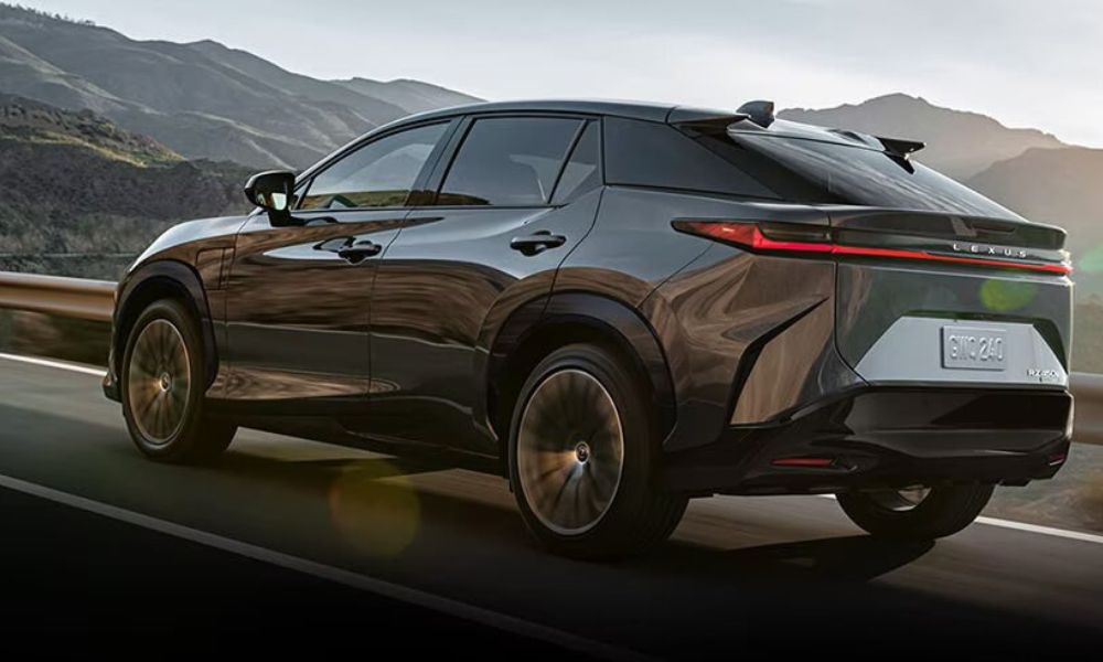 Lexus RZ450e 2023 