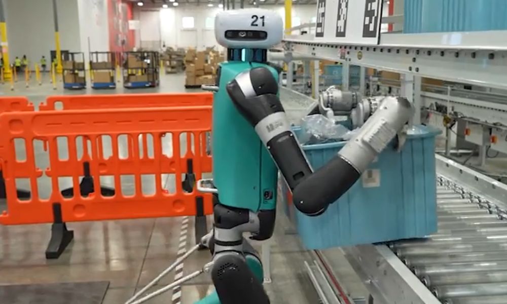 AI-powered DIGIT robot